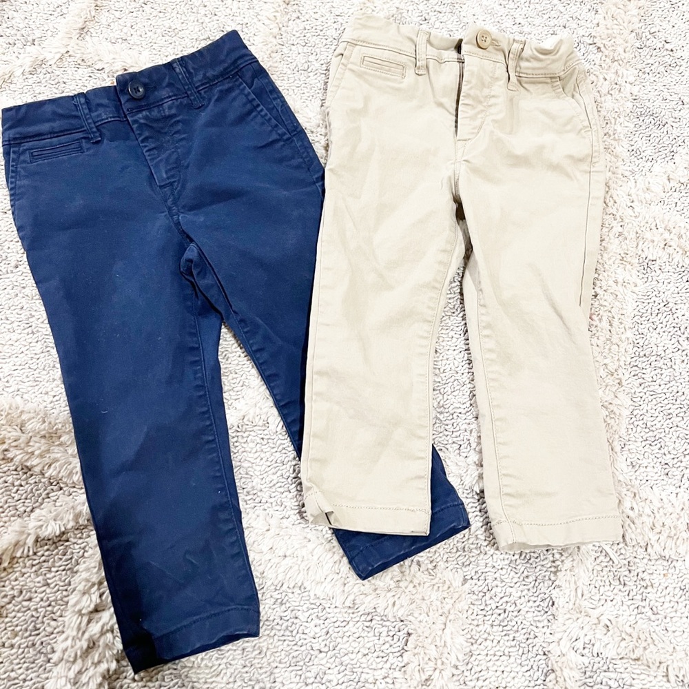 2t Baby Gap navy and khaki boy pants with adjustable waistband. Like new